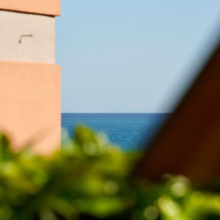 Hotel Starsbox Jacuzzi Privata E Piscina Vista Mare Celle Ligure Exterior foto
