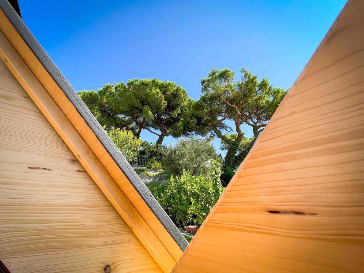 Hotel Starsbox Jacuzzi Privata E Piscina Vista Mare Celle Ligure Exterior foto